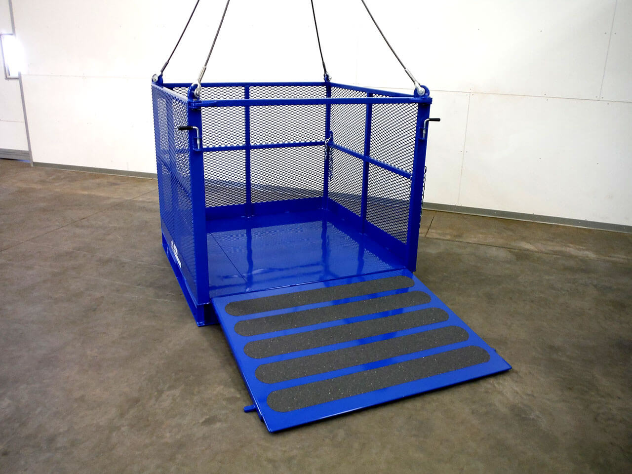 Material Basket with Ramp Material Basket with Ramp