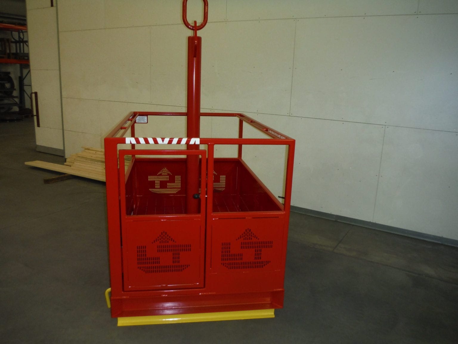 Custom 4 Person Crane Basket with Masterlink Lifting Technologies