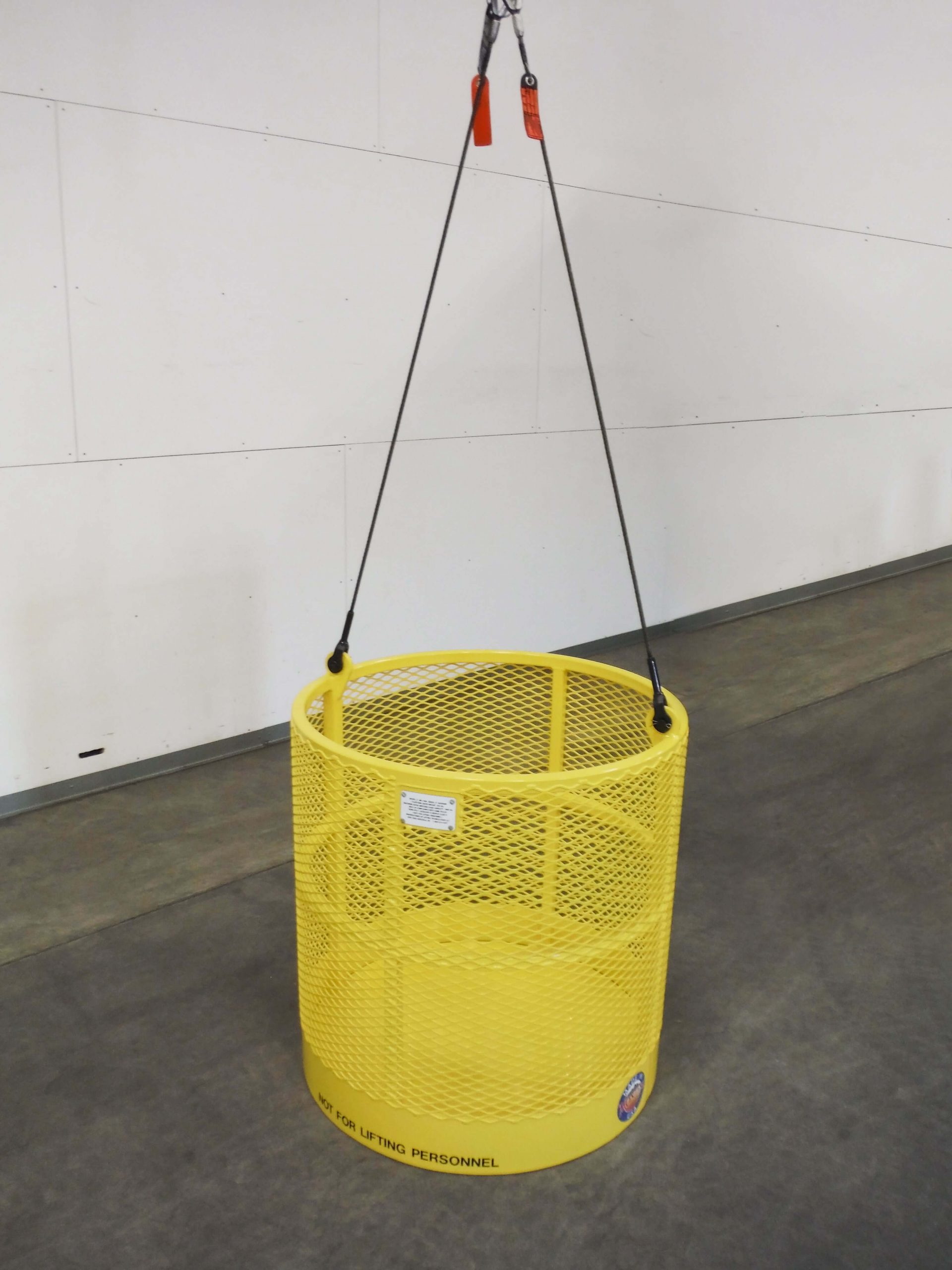 Round Material Hoisting Platform. Side view