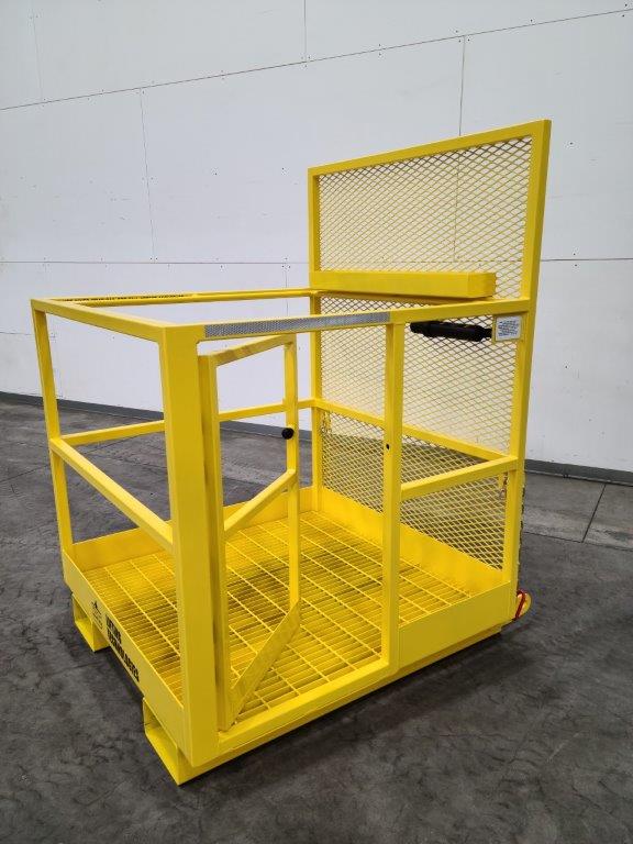 Professional Forklift Manbasket With Gate And Pin System. Side view