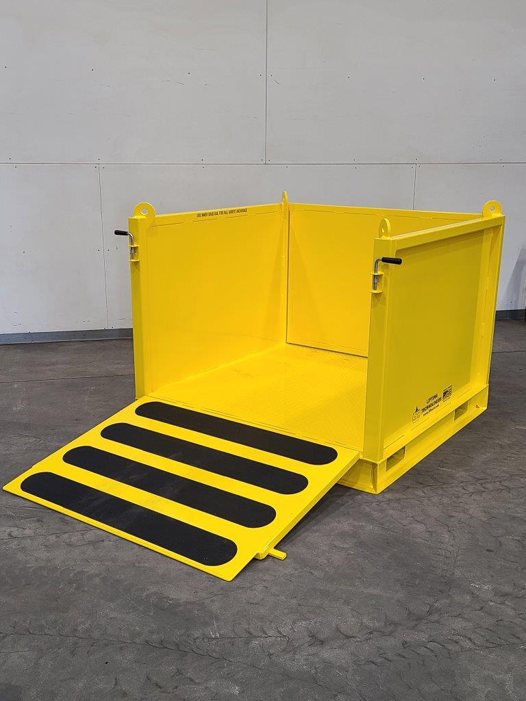 Material basket opened ramp