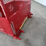 Personnel platform corner